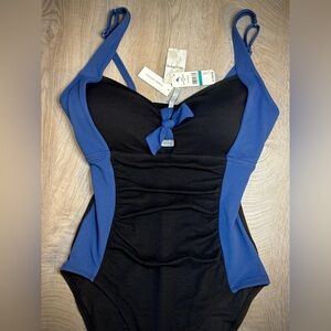 Tommy Bahama Women’s Swim Suit, Tummy Control, w/breast key hole, black & blue